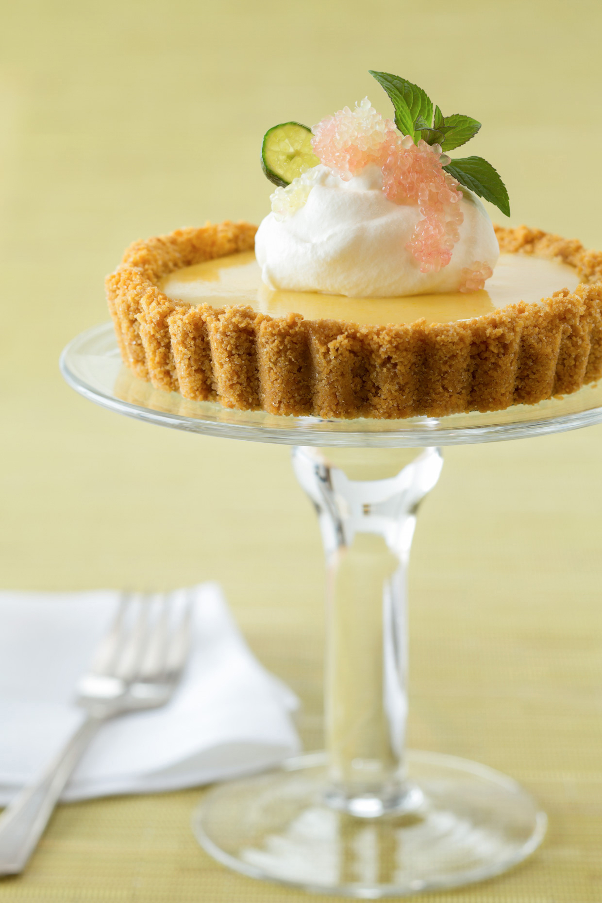 Key_Lime_Tart_w_Finger_Limes